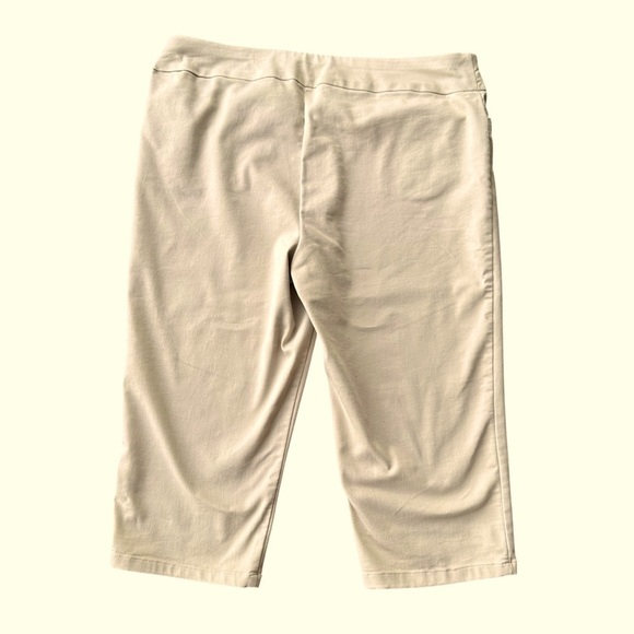 Croft & Barrow Effortless Stretch Capri Cropped Pants, 16W - Picture 6 of 9